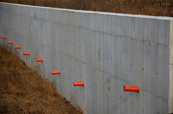 Cost of Retaining Wall Drainage in Phoenix